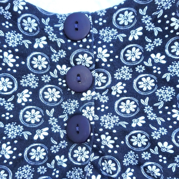 Blair Navy and White Flower Pattern Two in One Short Sleeved Top XL - Picture 4 of 4